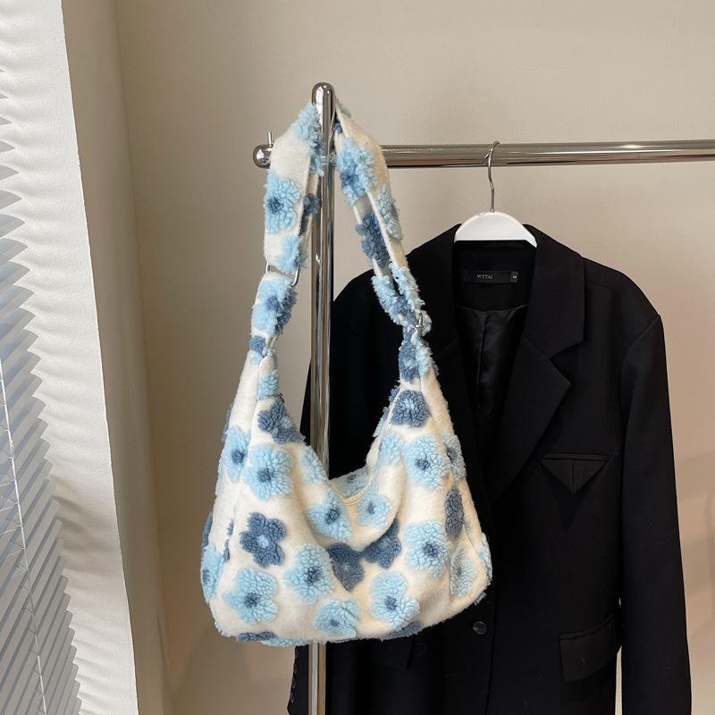 

2025 new large-capacity wool bag casual fashion one-shoulder crossbody women s bag small fresh and simple flower tote bag синій
