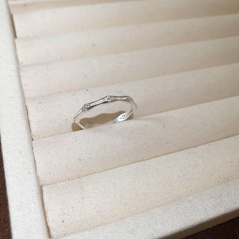 Vintage Palast Blumenring Diamantstil Leichter Luxus Premium Zeigefinger Schmuck