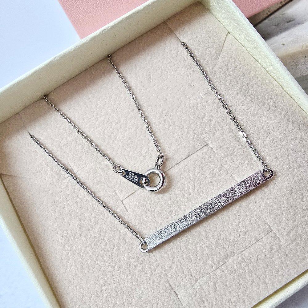 Suji Stickbar Silver Necklace