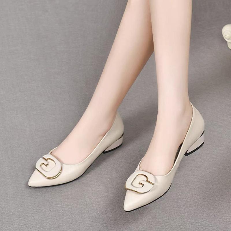 

Spring and autumn small leather shoes women s low-heeled comfortable women s shoes new white pointed flat shoes spring and autumn single shoes 35