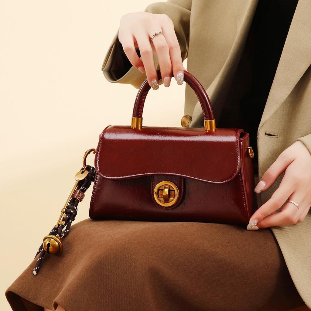 Wedding Bag Women'S Daily Available Bridal Wedding Bag Gifts Niche Retro Red Handbag Light Luxury Atmosphere Messenger Bag