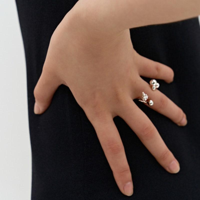 Goyu INTO THE BUBBLE RING