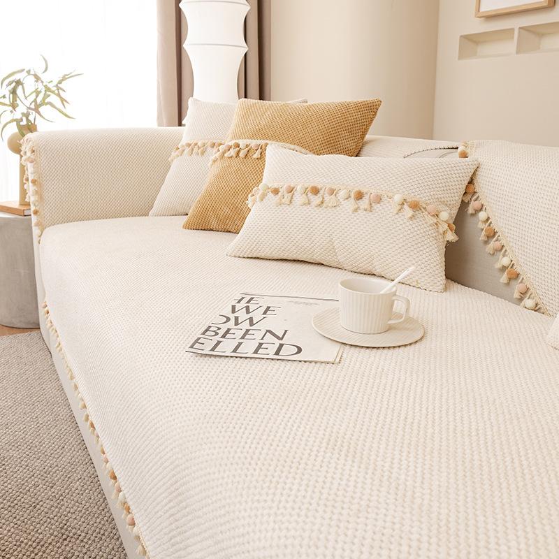 

New Light Luxury Sofa Cushion, Universal Non-Slip Seat Cushion In All Seasons, Modern High-End Leather Sofa Cover Cover Cloth Towel 70*70cm