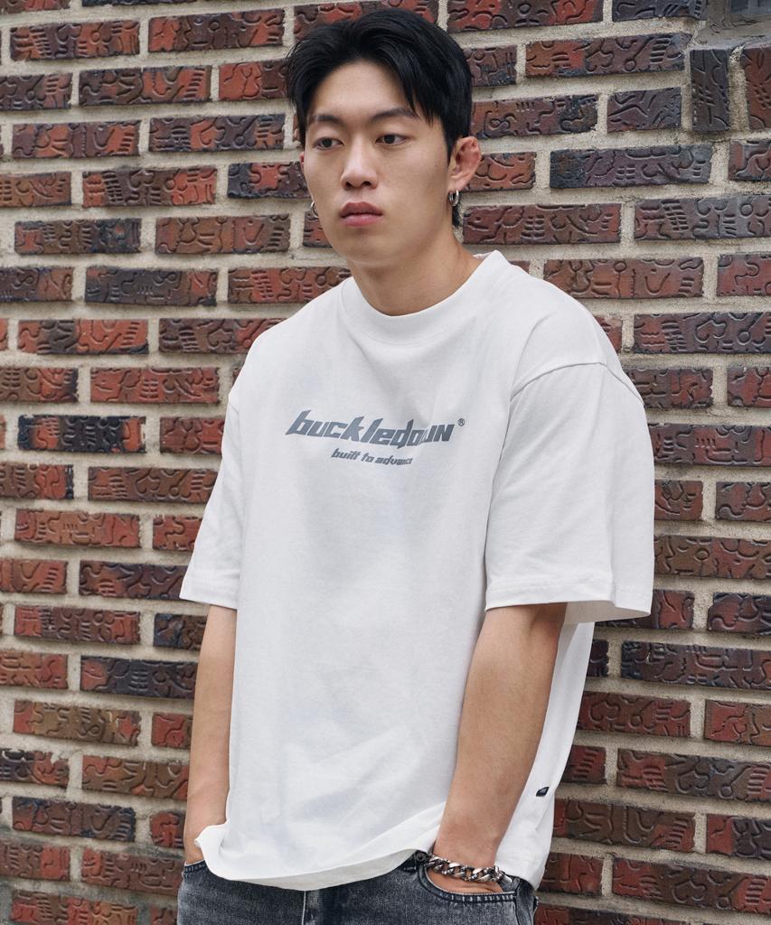 Beokeuldaun Simple Oversized Electronic Bd Printed Half-Neck T-Shirt (White)