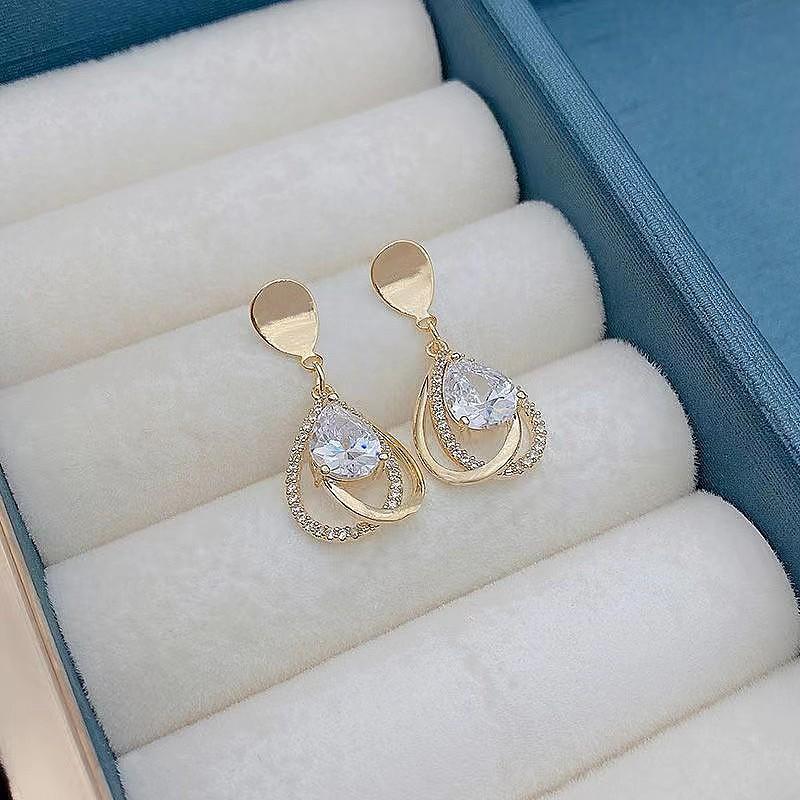 S925 Silver Teardrop Pearl Zircon Stud Earrings: Elegant Women's Fashion