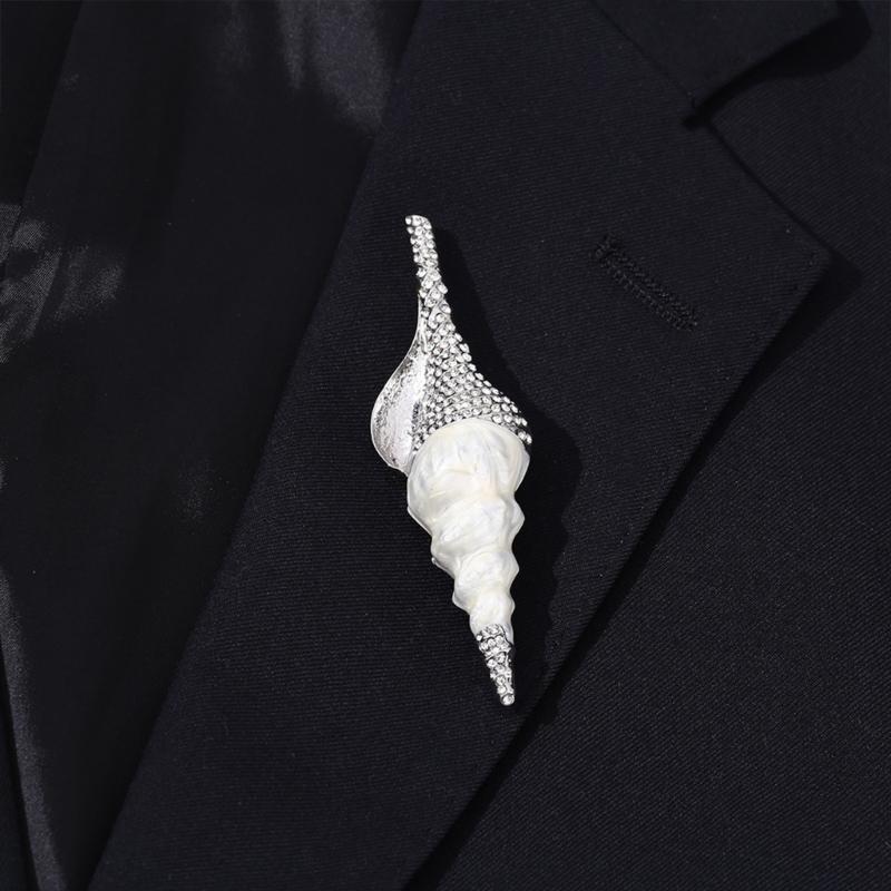 Creative Conch Brooch Pin Fashion Animal Theme Rhinestones Embellishment Stylish Outfit Enhancer For Daily Wear