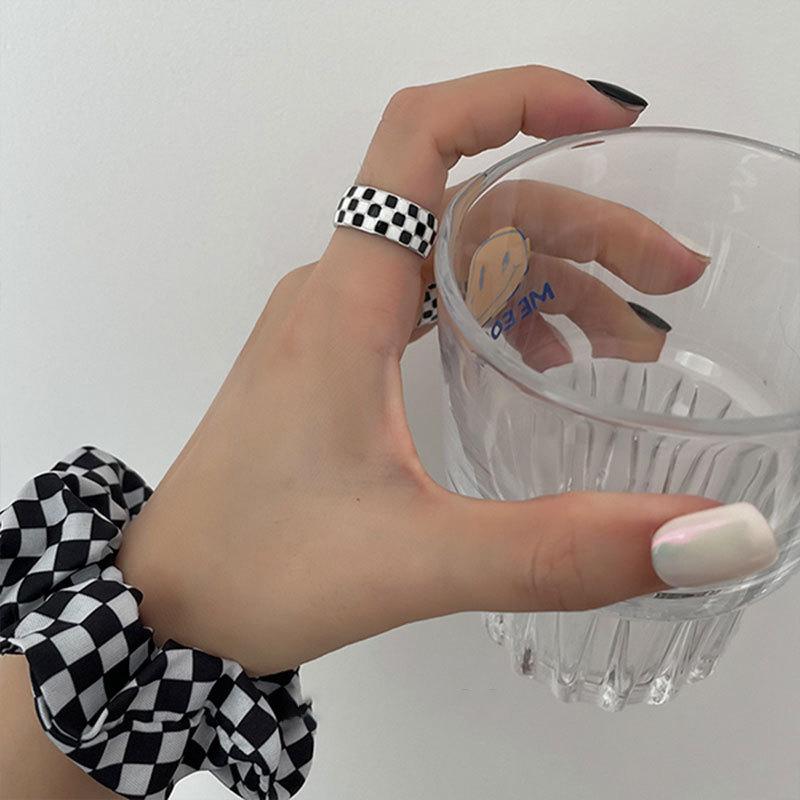 Sterling Stylish 925 Silver Adjustable Finger Ring For Women With Modern Checkered Pattern