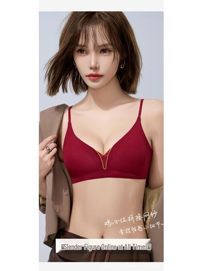 Hochwertiges französisches Dreieckspitzen-Bralette: Gerippt, Ohne Bügel, Dünne Träger, Atmungsaktiv, Tiefer V-Ausschnitt.