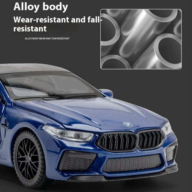 Model samochodu ze stopu BMW M8 w skali 1/32, Dźwięk i światło, Akcja sprężynowa, Zabawka do pokoju zabaw dla dzieci i przedmiot kolekcjonerski