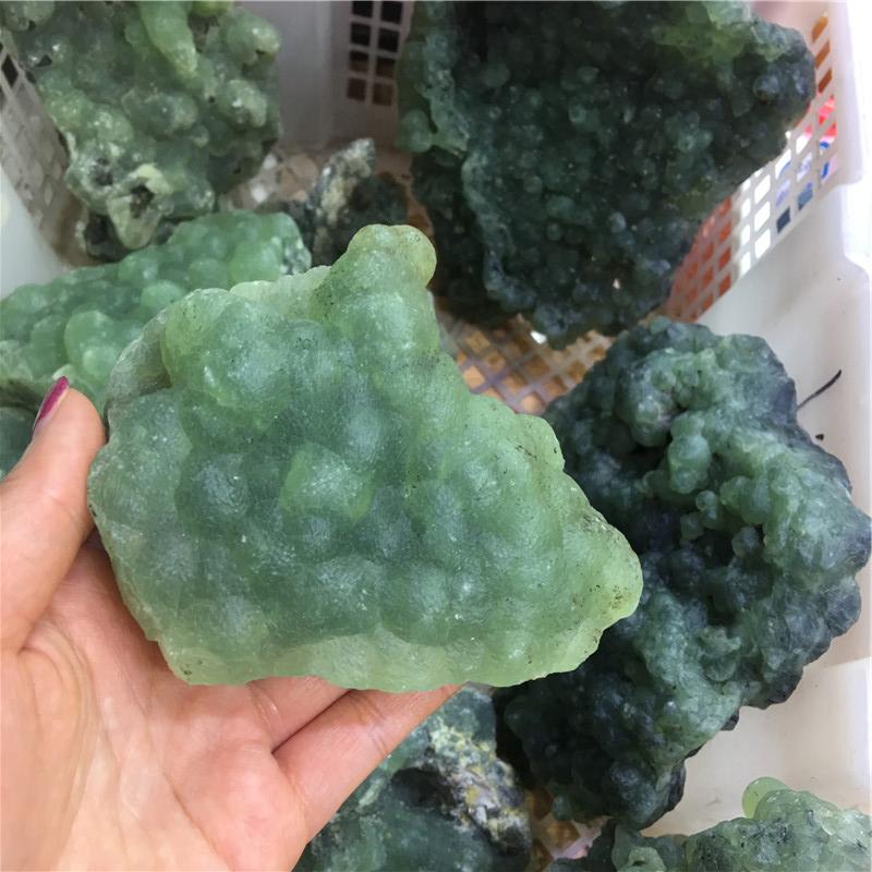 Natural Rough Gemstones Raw Prehnite Crystal Rough Stone for Healing