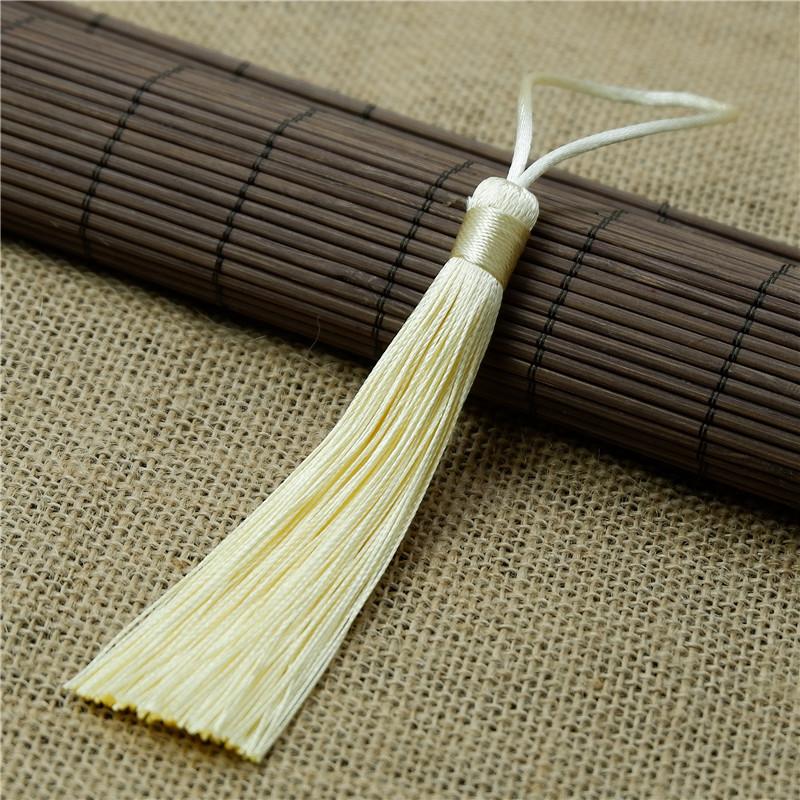 Malý závěsný hrot DIY ručně vyrobený s taškou dveřní závěs křížková výšivka 12 cm závěsný do auta hrot s třásněmi lze přizpůsobit