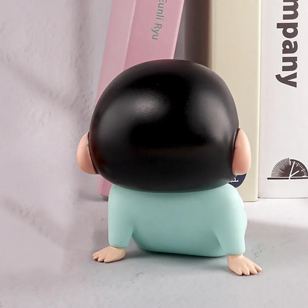 Figurky Crayon Shin-Chan Držák na telefon Kawaii Anime Stolní ozdoby Kreslený Sledování TV Podpora telefonu Roztomilé panenky Dekorace