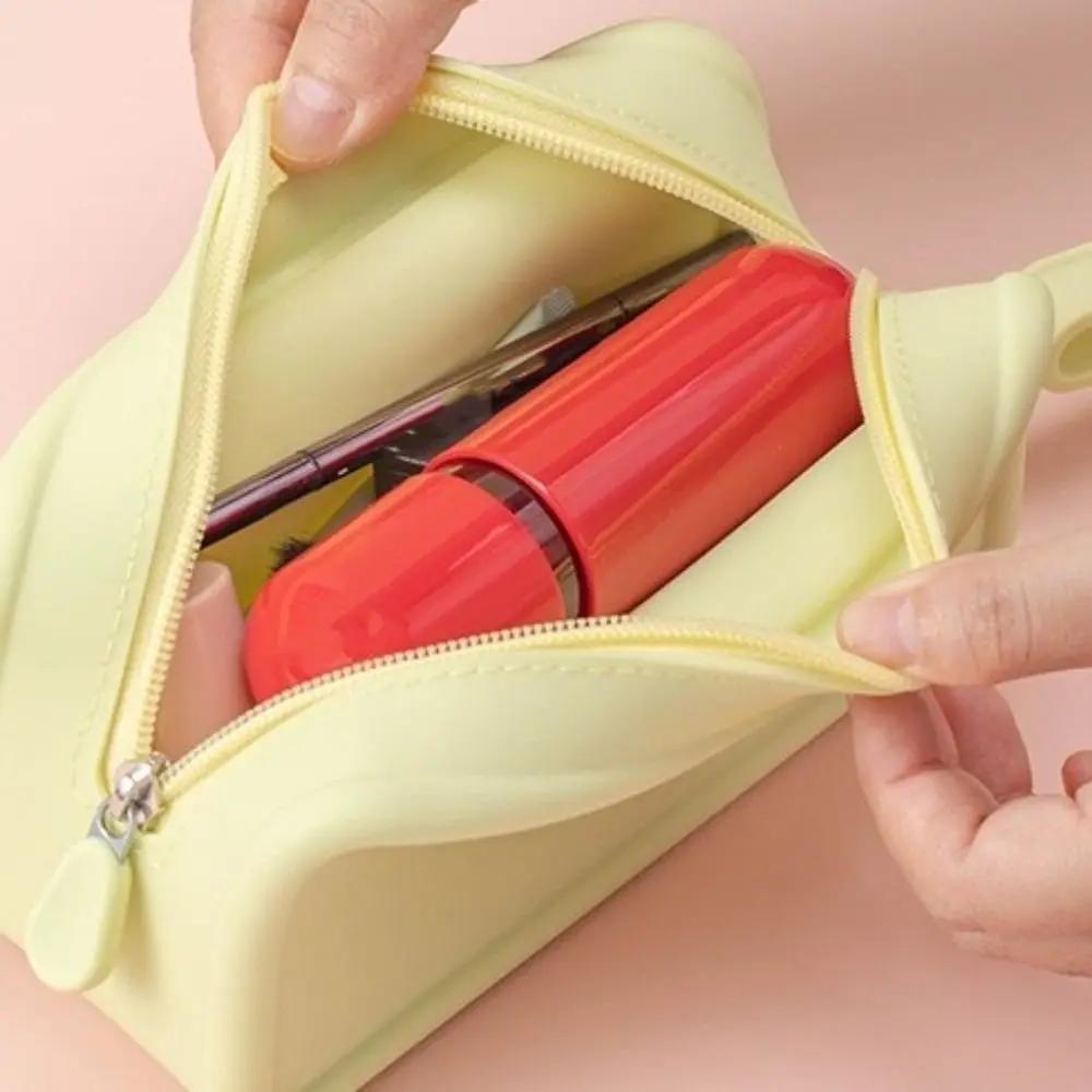 Neue Silikon-Münzbörse Große Kapazität Wasserdichte Reise-Tasche Reißverschluss Einfarbige Schreibwaren-Tasche Damen Mädchen
