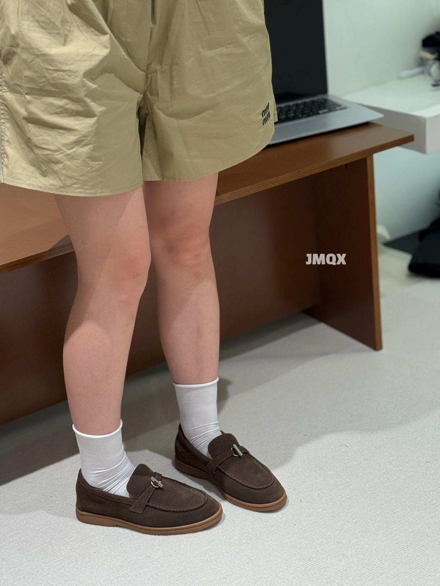 

Бренд Tide лоферы на плоской подошве ретро золотая монета женская обувь 2025 новая осень универсальные туфли-одинарки в британском стиле 35