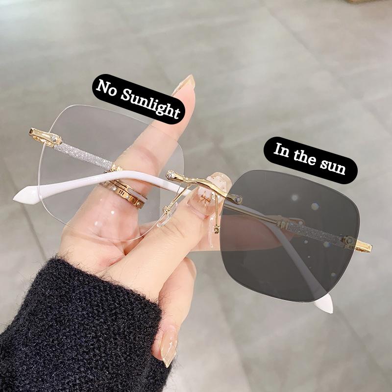 

Anti-Radiation Photochromic Glasses Metal Glasses For Women And Men