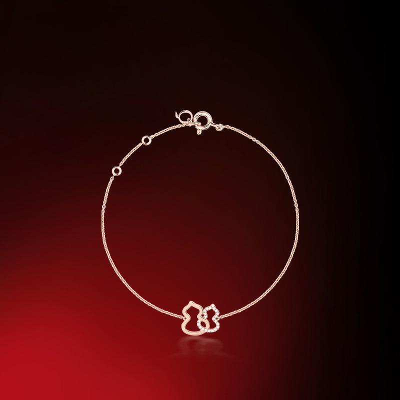 Luxury Women's Gourd Bracelet: Silver-Gilt, Mother-of-Pearl, Agate Jewelry, Unique Bangle, Handcrafted Design.