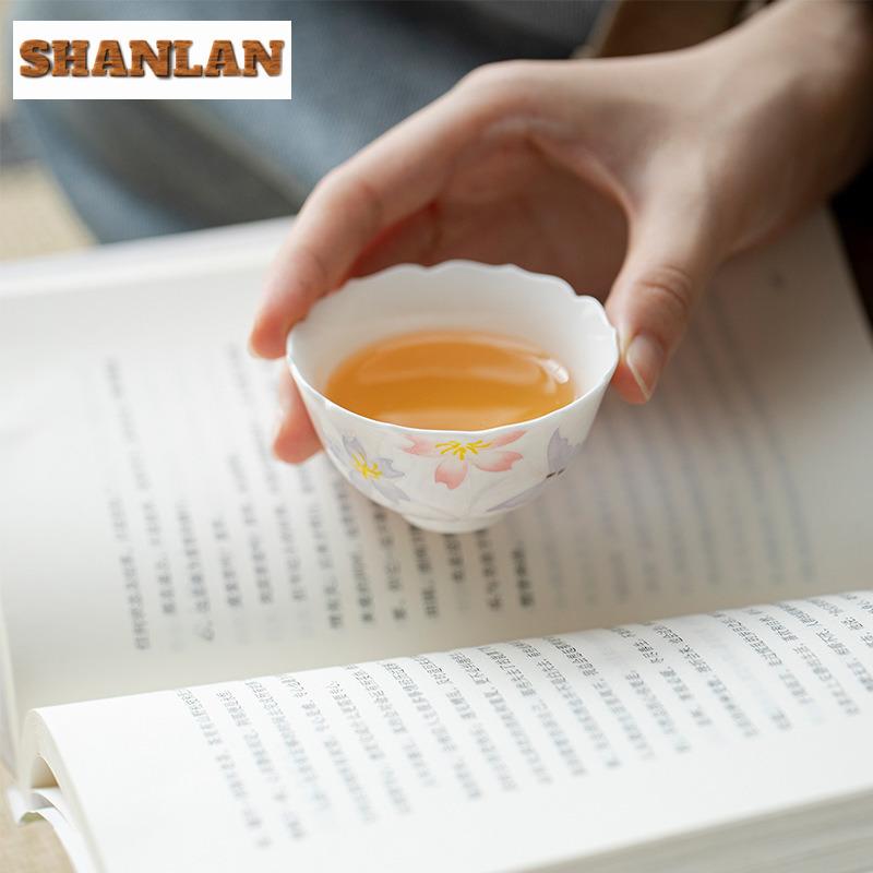 50ml Hand-painted Flowers Butterfly Teacup Antique Tea Bowl Cup For Tea Tea-tasting Meditation Cup Jianzhan Master Cups Teaware