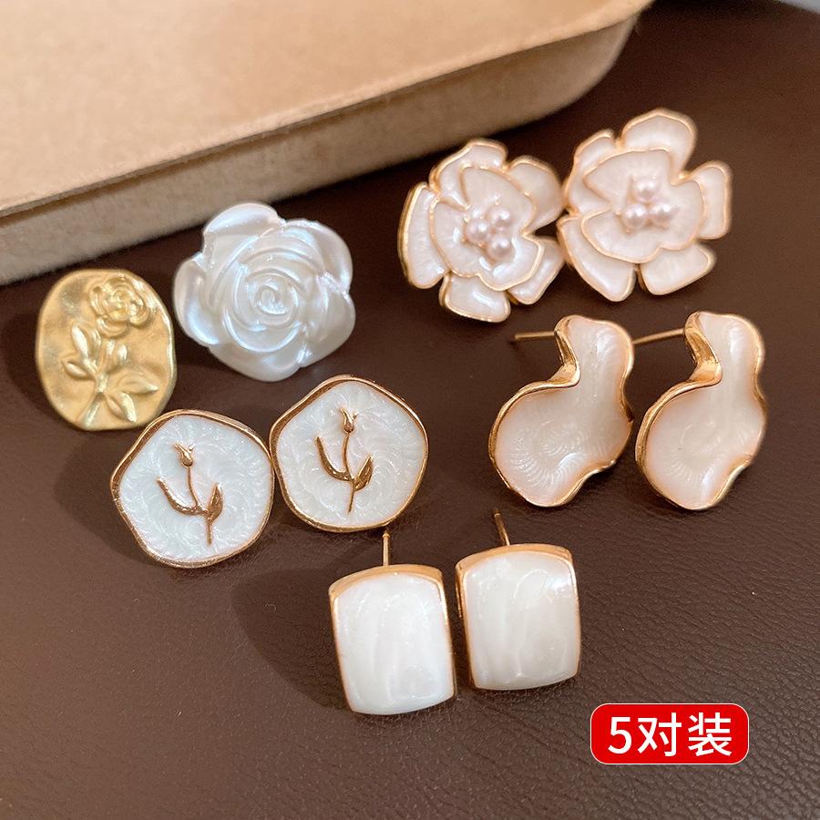 

Silver needle oil drop pearl flower earrings set French simple fashion temperament earrings light luxury high-end earrings women