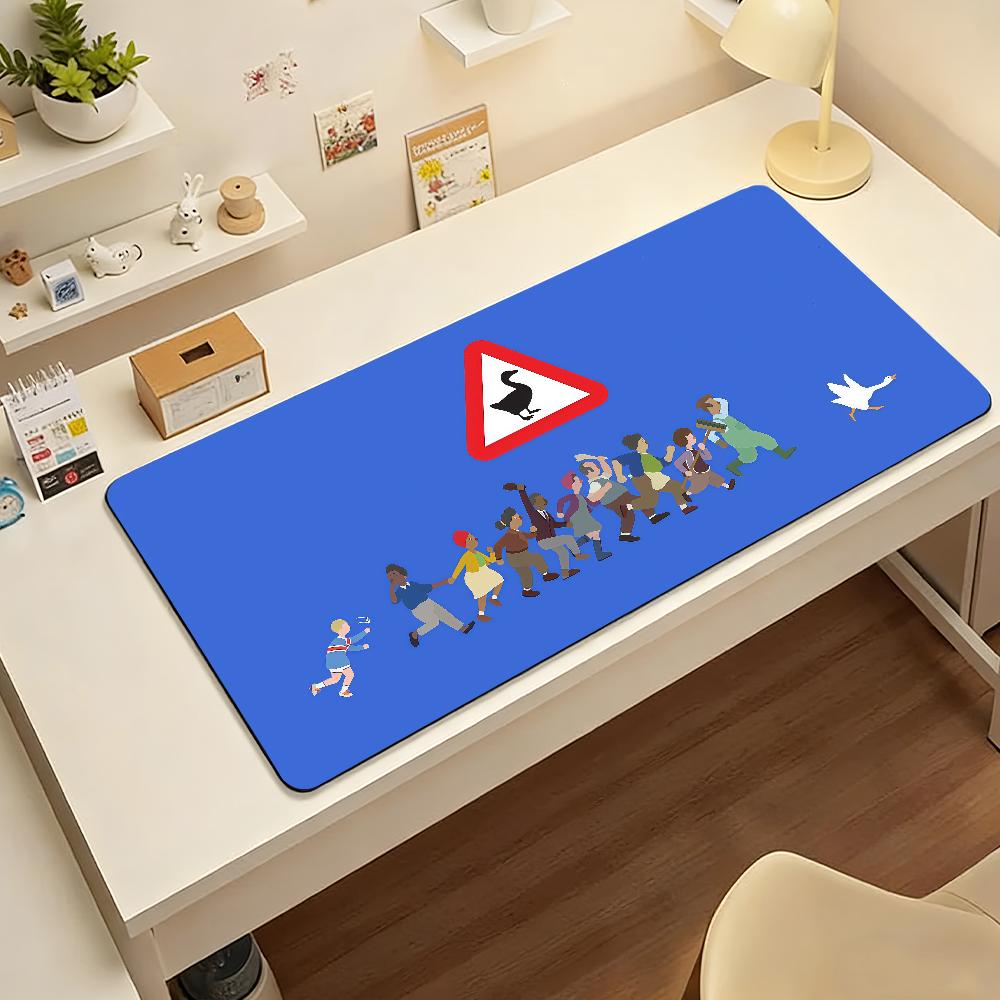 Funny GGoose Mouse Pad Nonslip Locking Edge Desk Mat PC Laptop Accessories Rubber Office Keyboard Large Gamers Decoracion