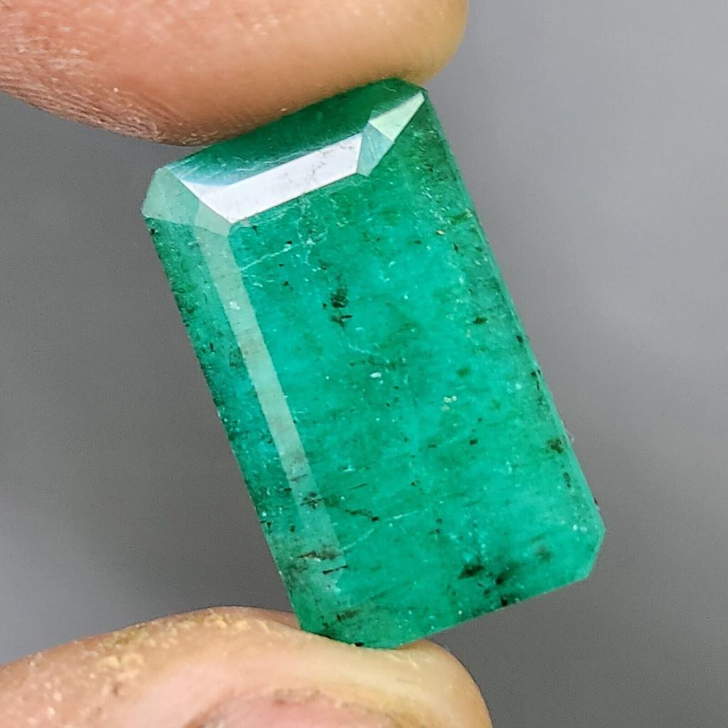 Certified Natural Colombian Green Emerald 18 Ct Emerald Cut Loose Gemstone