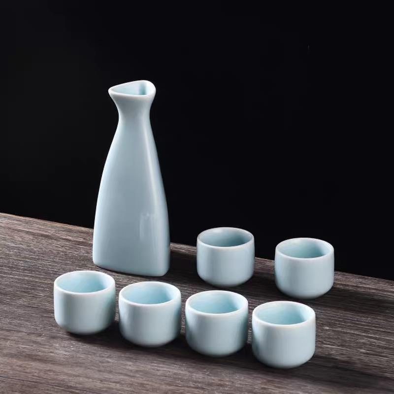 Boutique Sada vína 300 ml 45 ml 1 konvička 6 kloboučků na šálky Sada na saké a víno Keramický džbán Vodka Destiláty Dárek Domácí bar Keramické nádobí na pití Karafa