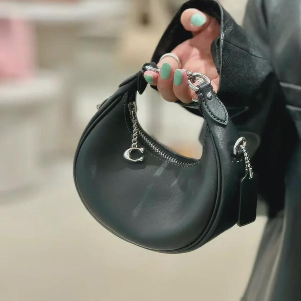 2024 Koujia Jonie Mini Halbmond-Umhängetasche aus Leder – Kleine Handtasche für Damen