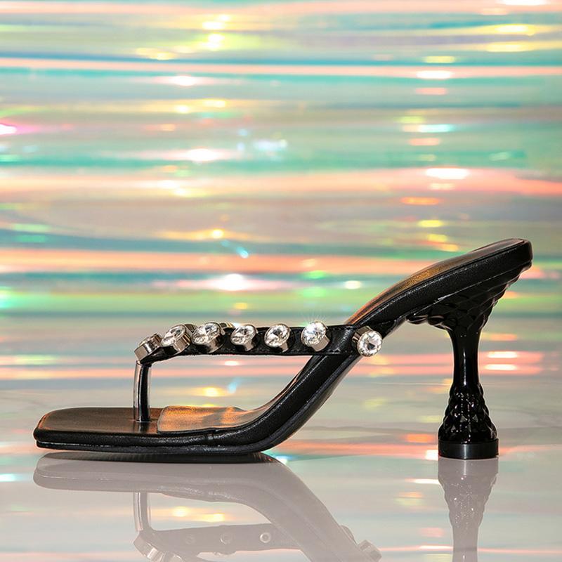 

Летние 8,5 см Женские тапочки Сандалии Мода Кристаллы Заклепки Ремешок Дизайнерские Шлепанцы Сланцы С перемычкой Необычный Высокий Каблук 37 чёрный