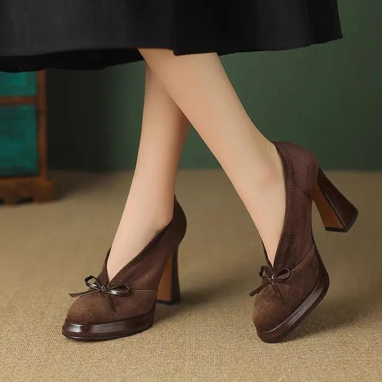 2024 New Roundness High Heels with Suede and Bow Single Shoes with A Slip-on Light Casual Women Shoes Stylish and Comfortable