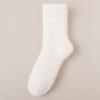 Coral Velvet Women's Mid-Calf Socks: Thick, Non-Shedding, Fleece-Lined for Autumn/Winter Warmth, Ideal for Sleep, Postpartum, and Home Use