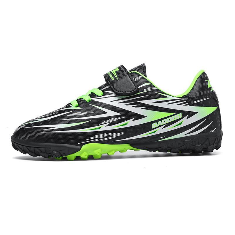 Gutter/Barn Gummi Sklisikre Korte Pigger Borrelås Snøring Kunstgress Fotballsko for Gutter