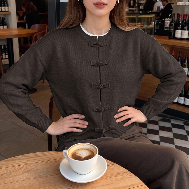 2026 Autumn/Winter Loose Pipa Button Long Sleeve Sweater with European-American Style