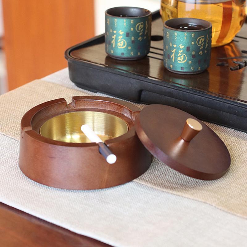 Square / Circle Natural Wood Ashtray With Lid Fireproof Iron Core Compact Size Suitable For Tea Tables And Desks Ash Tray Home