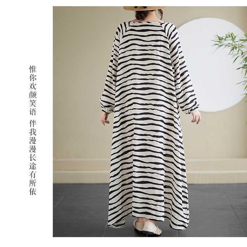 Japanese Retro Long Sleeve Age Reducing Plus Size Casual Long Dresses