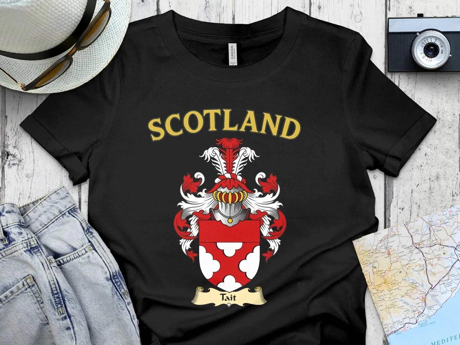 Tait Scotland Crest and the Scotland Text Design T-Shirt S
