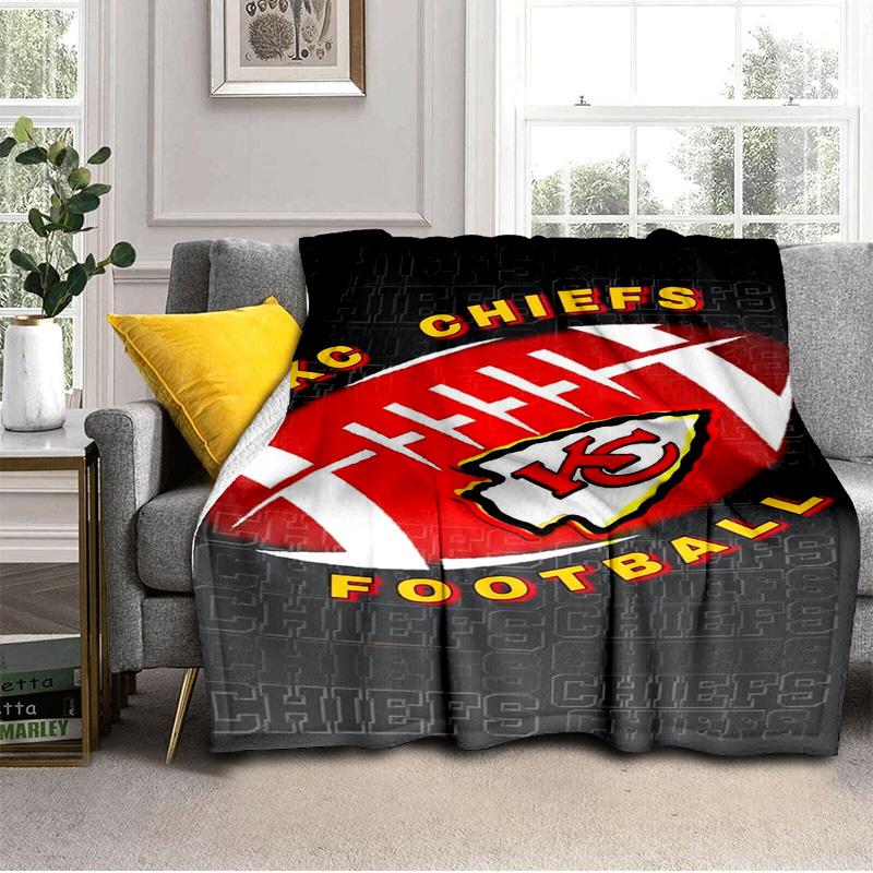 Kansas City Chiefs Pattern Blanket Outdoor Flannel Blanket for Camping, Hiking, Garden Parties, Picnic Essentials,gift for family and friends
