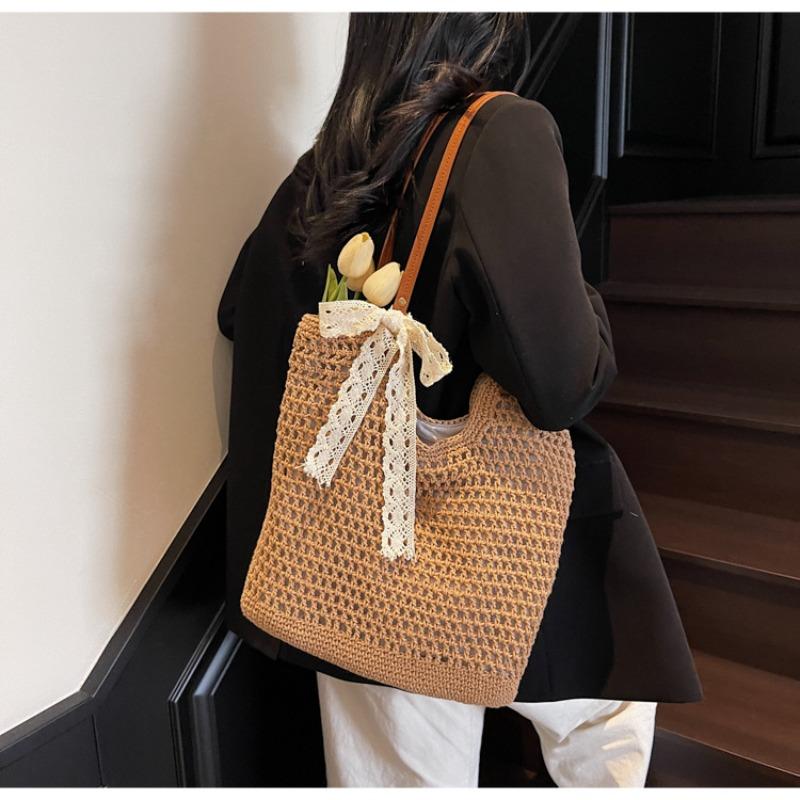 New Trend Woven Shoulder Bag Spring Grid Handheld Women's Bag Versatile Hollow Beach Underarm Bag