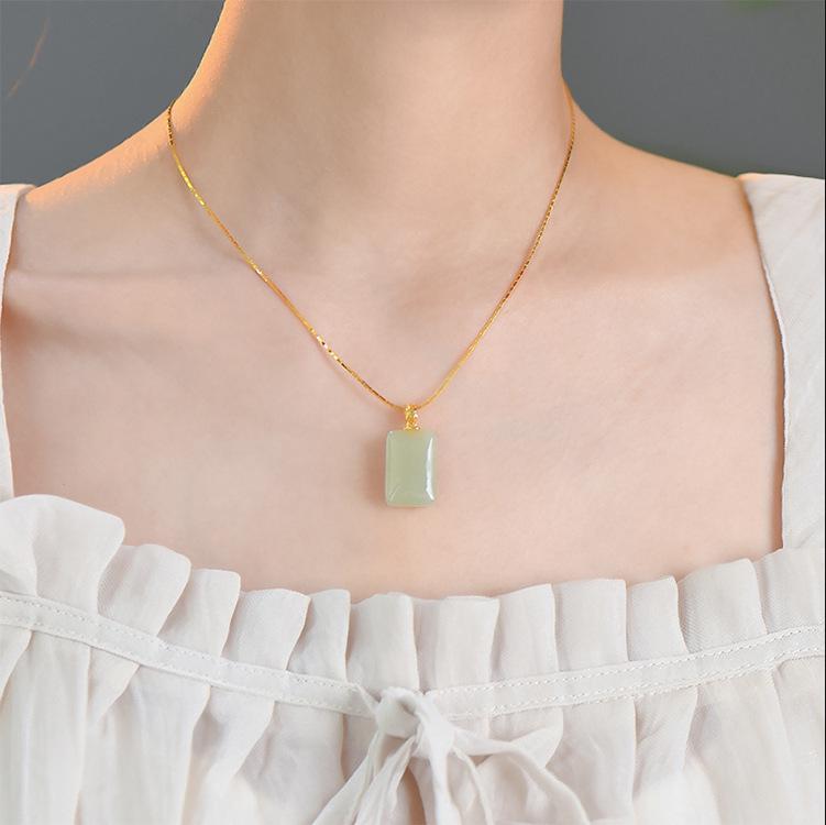 Women's High-End Jade Clavicle Pendant Necklace – Light Luxury Niche Design