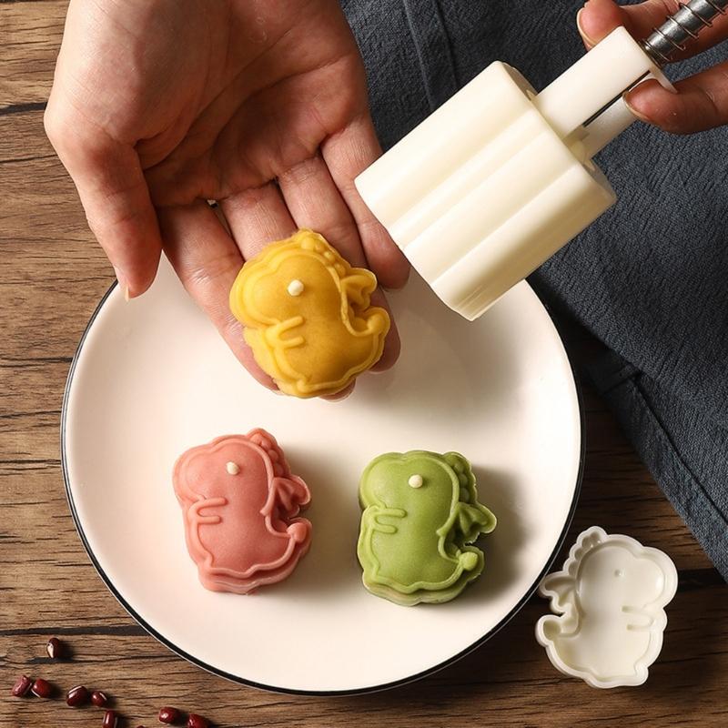 30g Plastic Mooncake Stamps Cartoon Dinosaur Shaped Mooncake Molds Hand Press Mooncake Cutters Pastry Decorating Tools