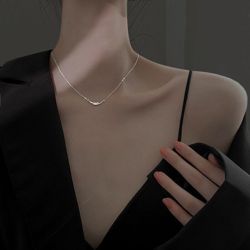 Women's Layered Smile Necklace: Chic Lock Chain, Personalized Light Luxury Jewelry
