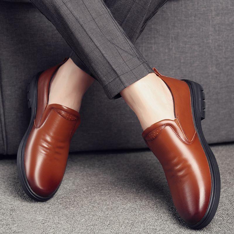 Męskie letnie wsuwane buty skórzane biznesowe casual - Oddychające i lekkie z miękką podeszwą.