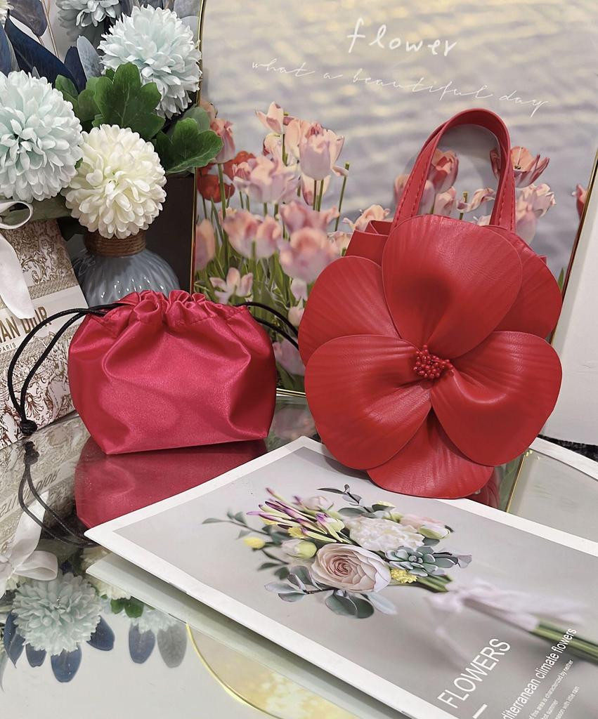 Französische Blütenblatt-Blumen-Handtasche - Frühlings-Tragetasche & Umhängetasche mit Kette für Damen