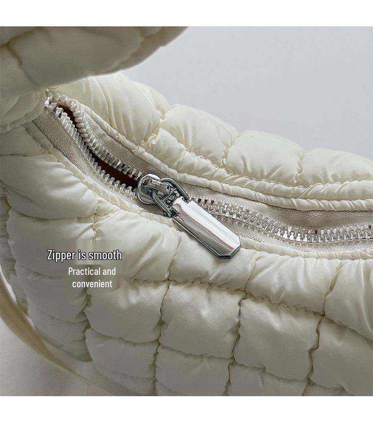 Modna marszczona torebka chmurka dla dzieci – Pikowana torebka crossbody na zamek z haftem