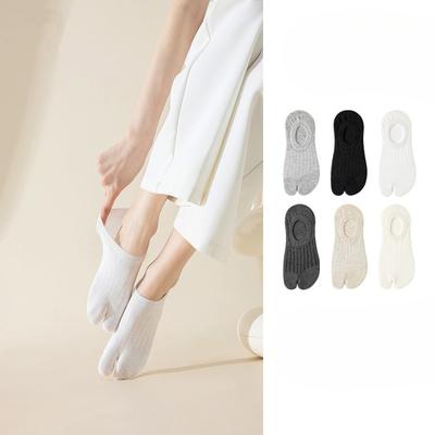 Female Spring and Autumn New Shallow Mouth Non Slip Off Heel Split Toe Socks