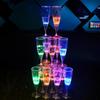 6 Stück LED-Becher Automatisch blinkende Becher Mehrfarbige Leuchtende Tassen Wein Bierkrüge Whisky Trinkbecher für Party Küche Weihnachtsdekoration