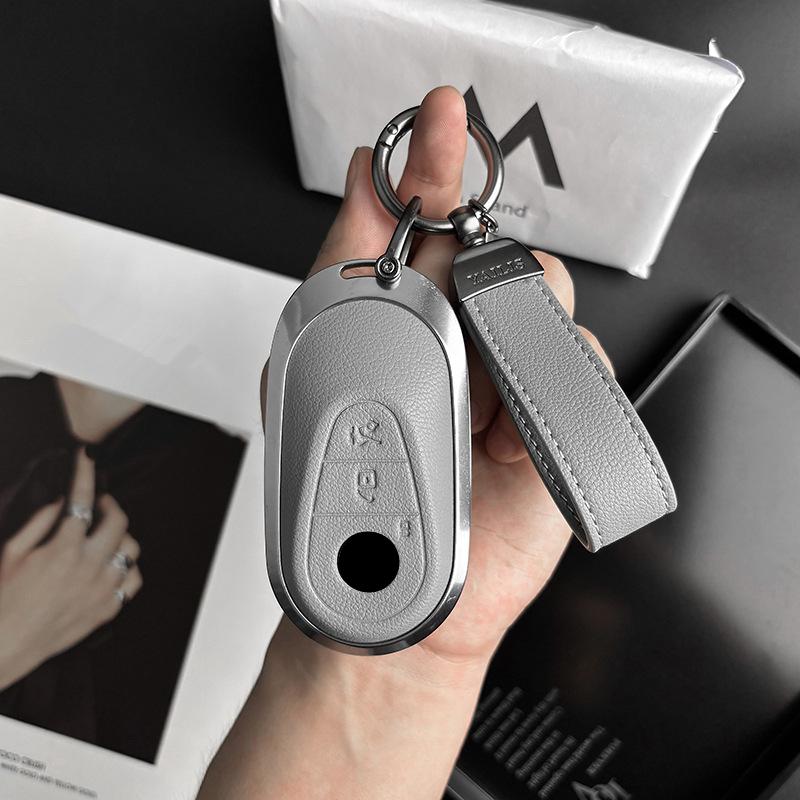 Metal Leather Car Remote Key Cover Case Holder Shell Chain for Mercedes Benz 2025 New C260L E300L S400L EQE GLC CLE C E S Class