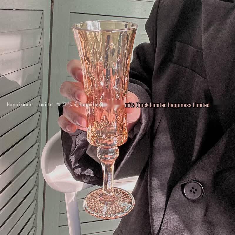 Qiwei Retro Diamond Embossed Stemmed Glass