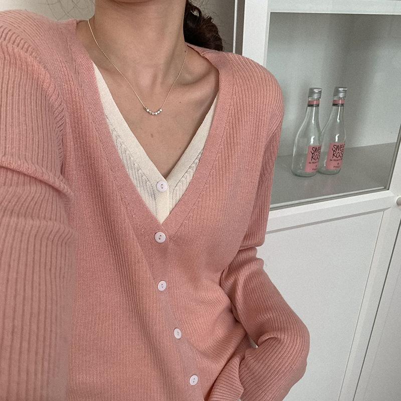 Dámský lehký kardigan z 50% vlny a 50% morušového hedvábí - všestranný úplet na 4 sezóny pro celoroční pohodlí a styl