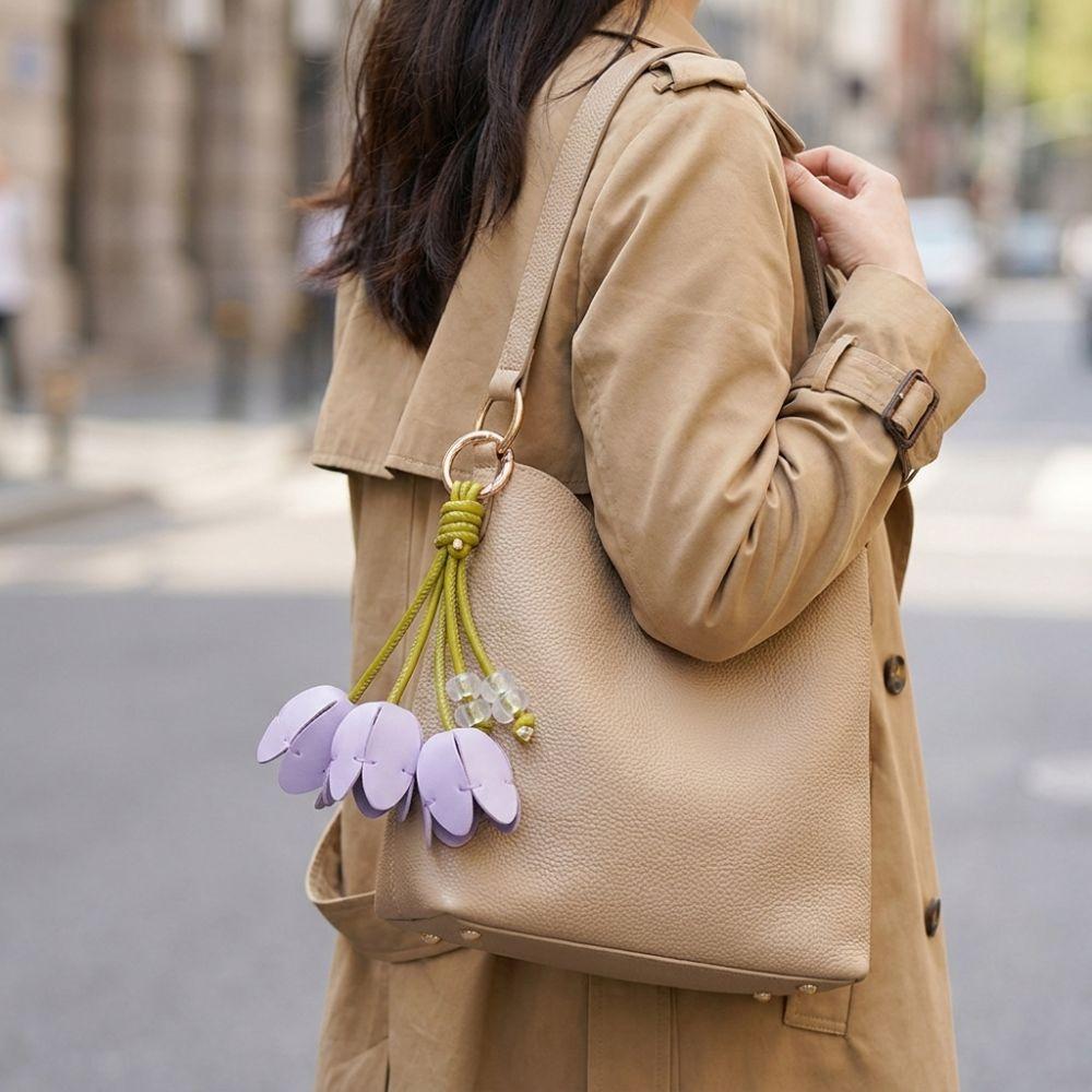 Tulip Shape Bag Charm Gold Tone Decorative Charm Creative Flower Keyring Car Interior