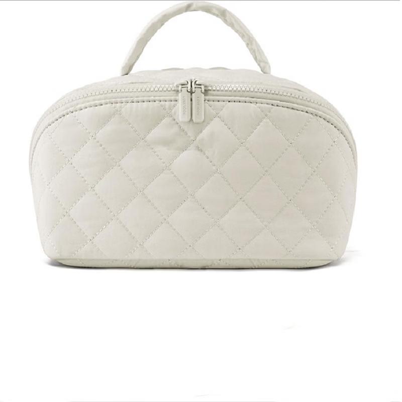 MDNGMDNG Quilted Travel Cosmetic Bag 25*14*13cm