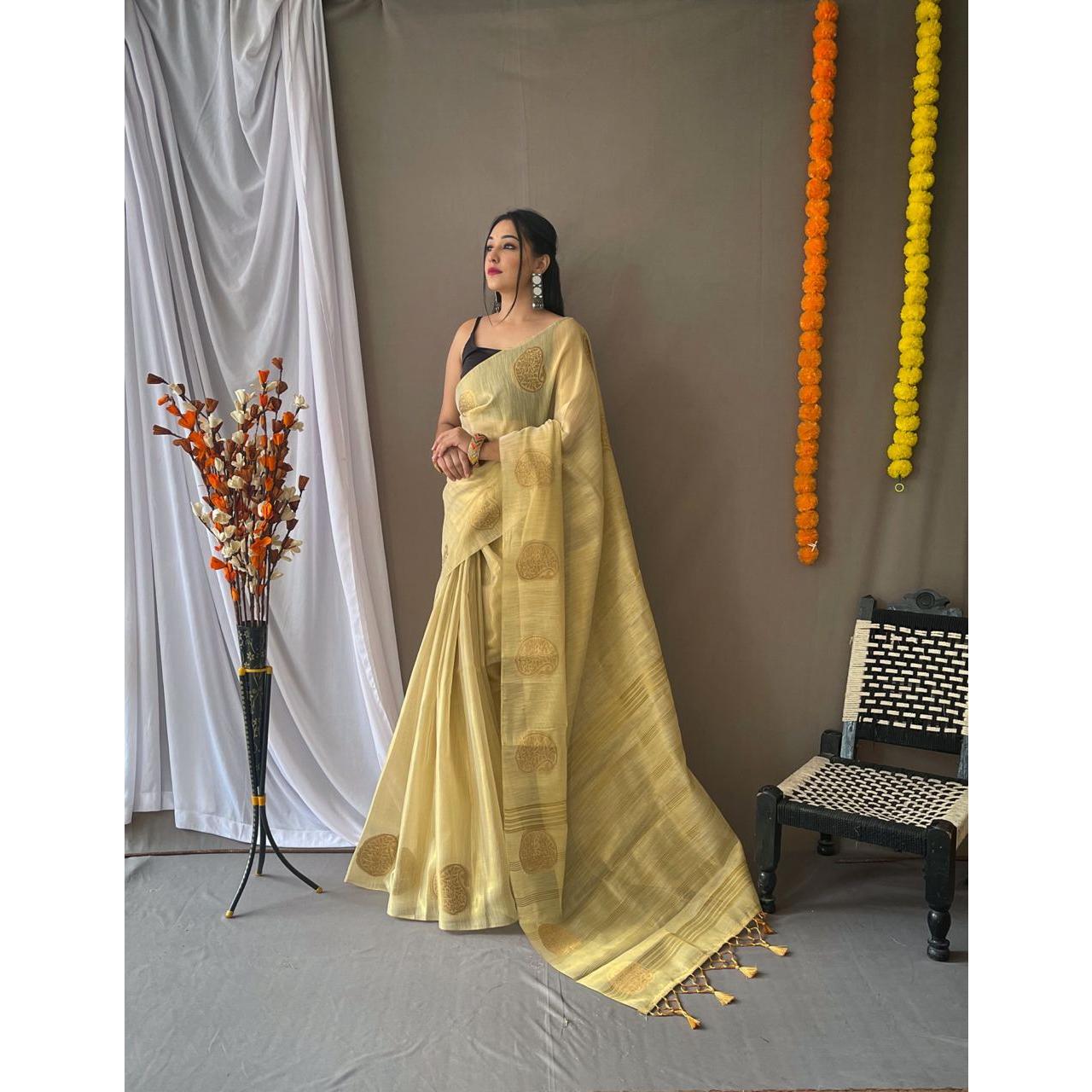 

Женское сари из шелкового жаккардового плетения с несшитой блузкой